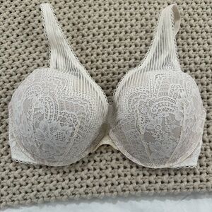 Elegant Lace Cream Bra